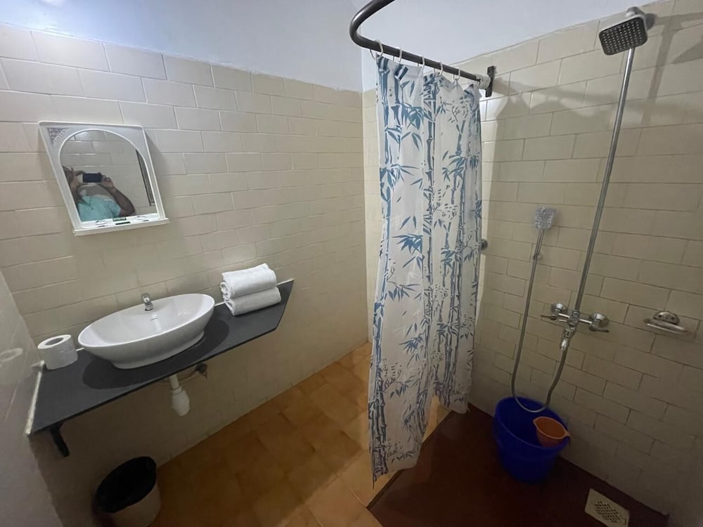 mariana by the pool benaulim