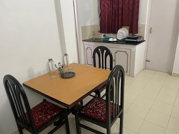 mariana by the pool benaulim