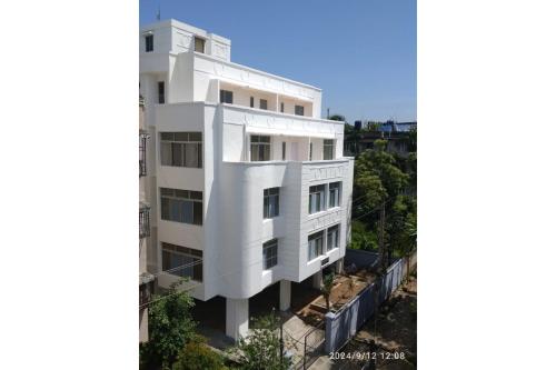 Hotel Alohi Grand,,2 star