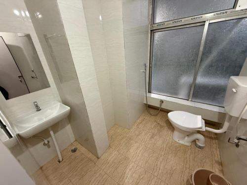 Hotel Alohi Grand,,2 star