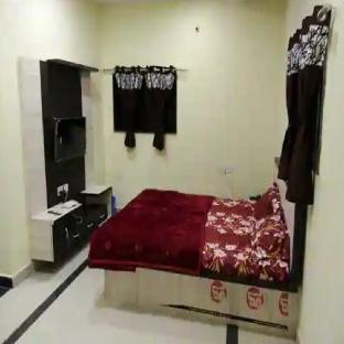 hotel mayur guest house
