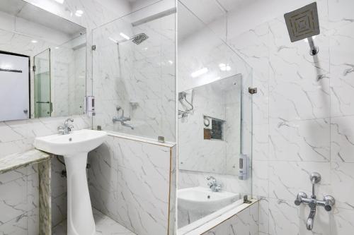 hotel o circus avenue road