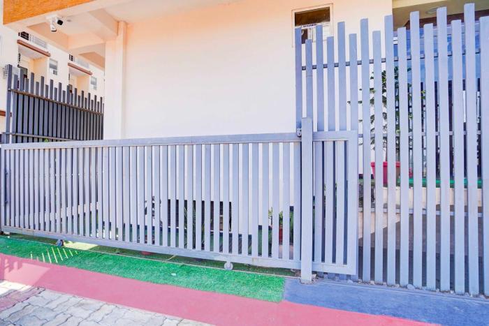 townhouse oak vasundra nagar