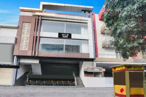 hotel o lucknow emerald mall