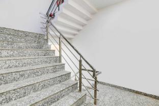 hotel o lucknow emerald mall