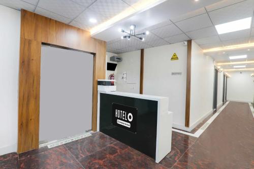 hotel o lucknow emerald mall