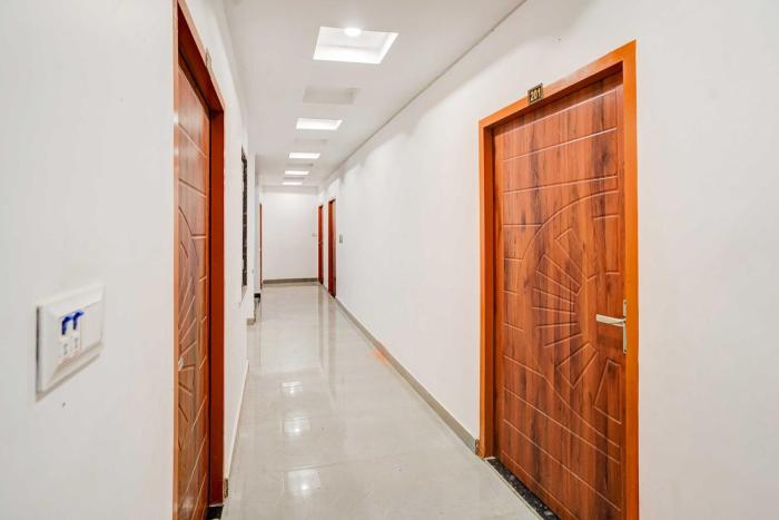 collection o sunrakh road vrindavan