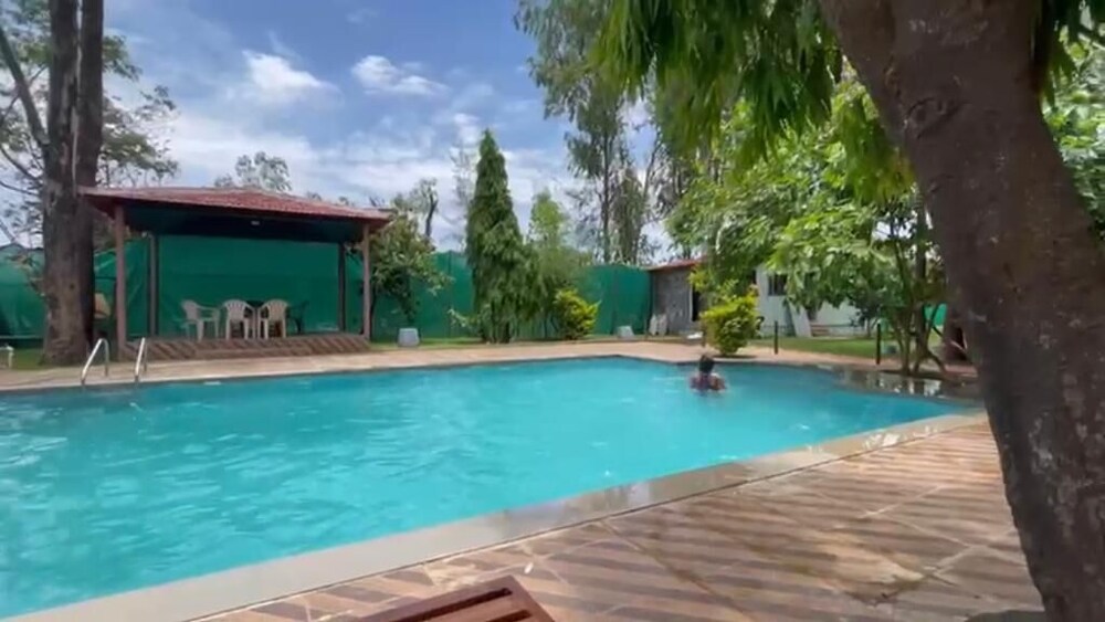 nilgiri farms villa lonavala