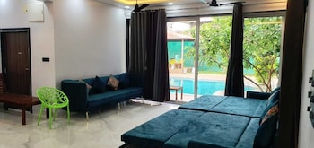 nilgiri farms villa lonavala