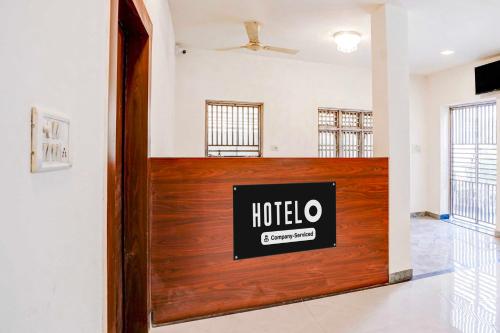 hotel o emerald mall lucknow