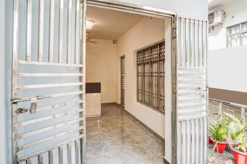 hotel o emerald mall lucknow