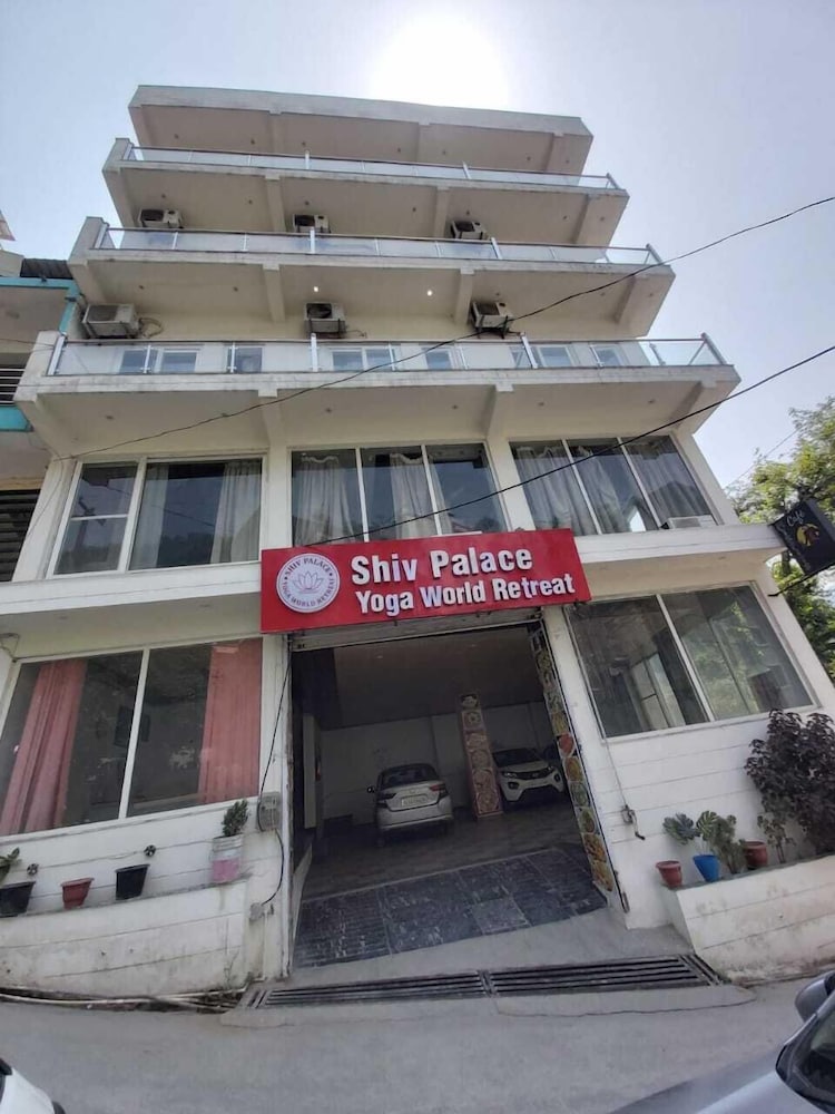 hotel shiv palace