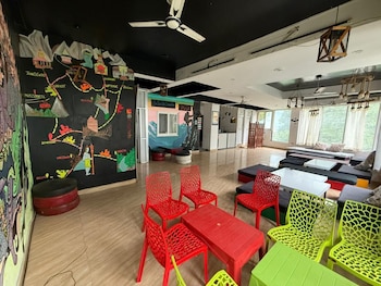 hotel shiv palace