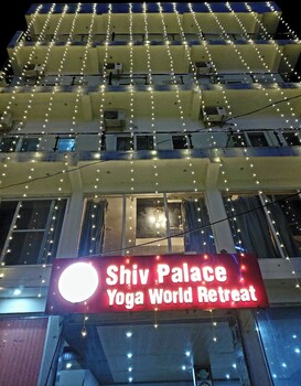 hotel shiv palace