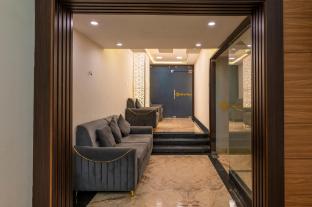 Hotel Silver Stone,,3 star