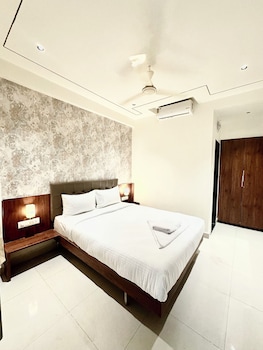 hotel staybird cove kharadi