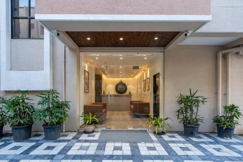 hotel staybird cove kharadi