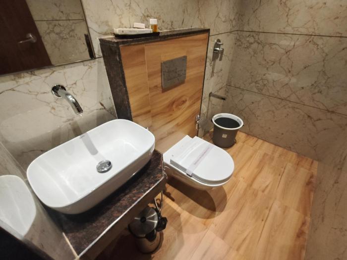hotel ocean residency thane west