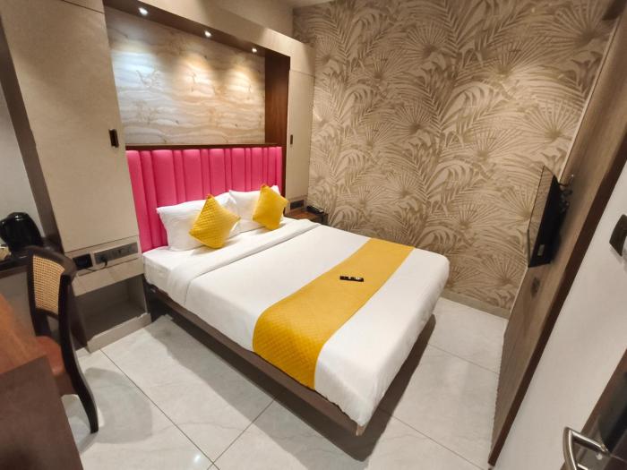 hotel ocean residency thane west
