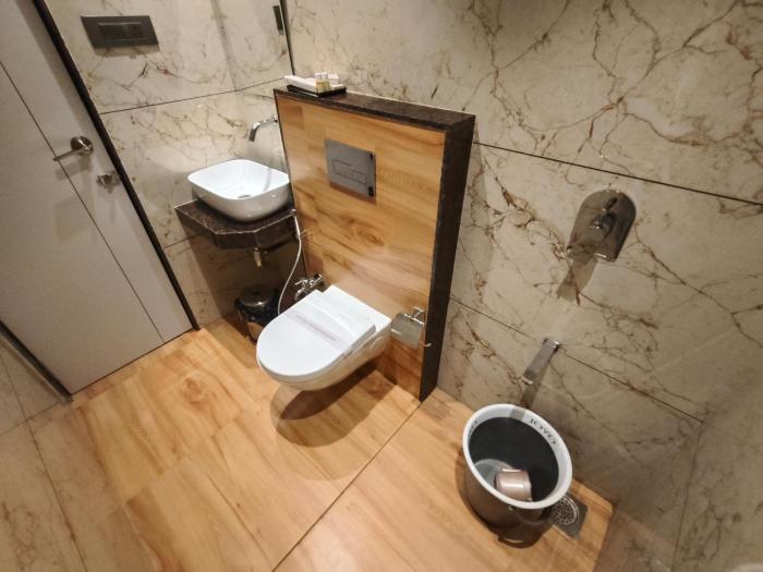 hotel ocean residency thane west