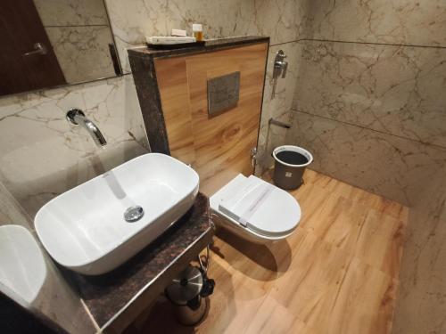 hotel ocean residency thane west