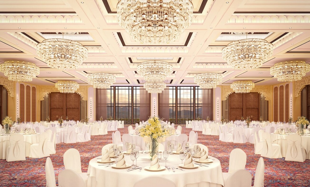 fairmont udaipur palace