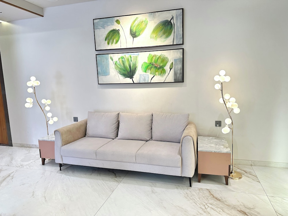 hotel the sankalp retreat