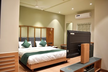 hotel the sankalp retreat