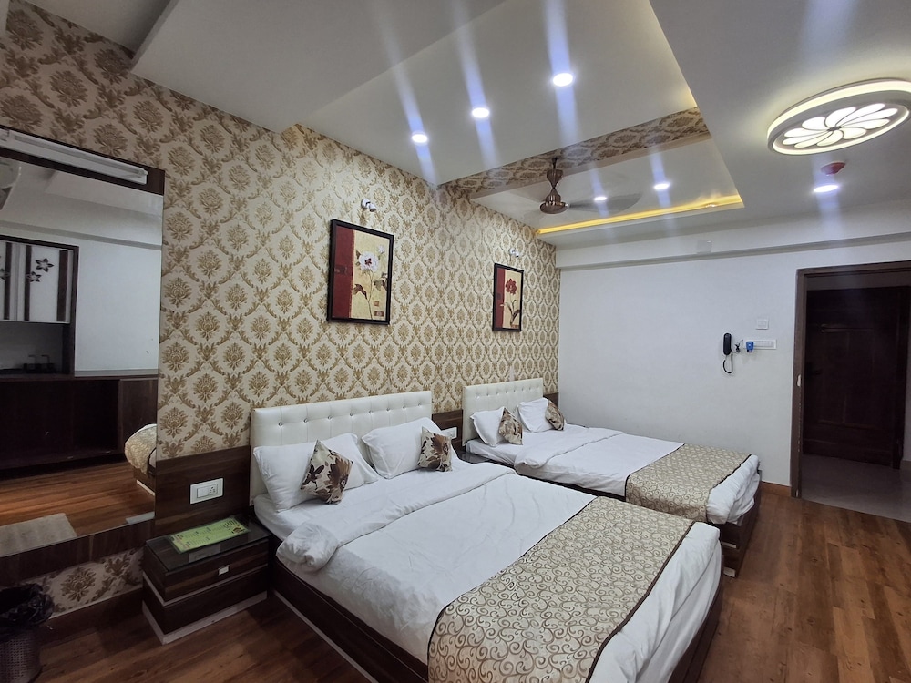 hotel the sankalp retreat