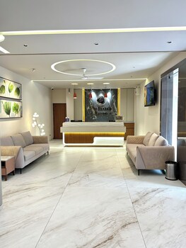 hotel the sankalp retreat