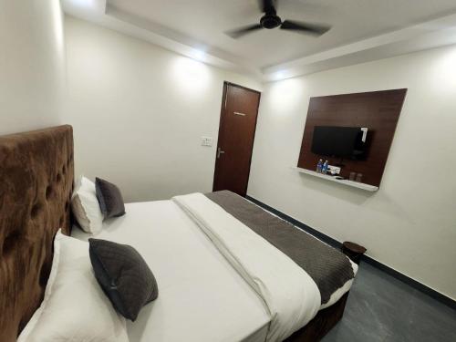 Haridwar Harmony,,2 star