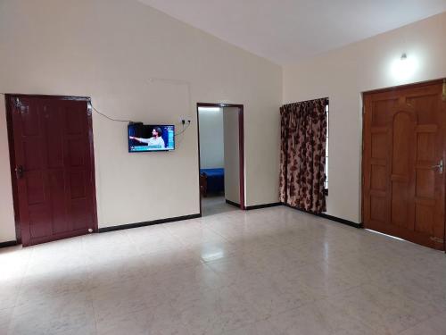 caron niron two bedroom villa