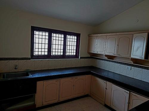 caron niron two bedroom villa