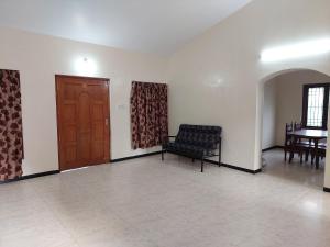 caron niron two bedroom villa