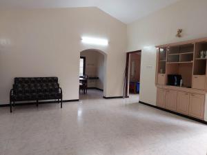 caron niron two bedroom villa