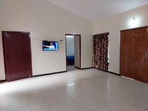 caron niron two bedroom villa