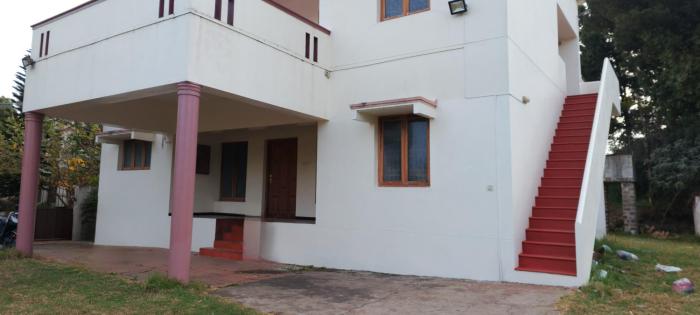 caron niron two bedroom villa