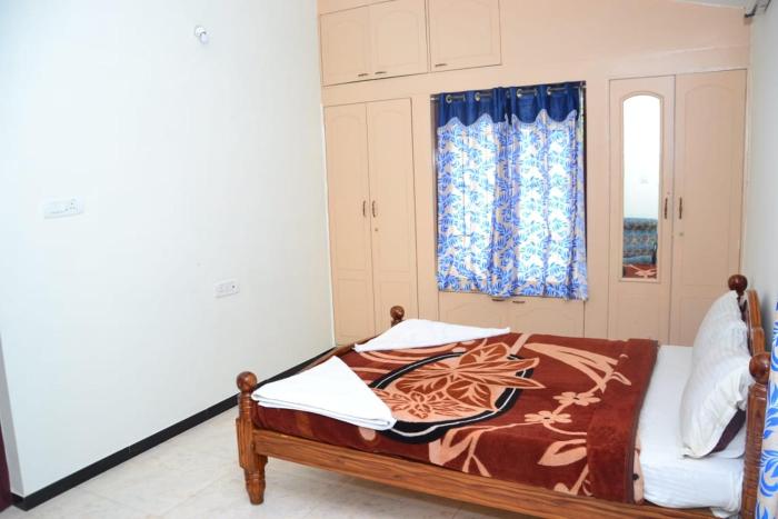 caron niron two bedroom villa
