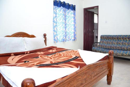 caron niron two bedroom villa