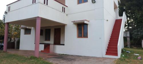 caron niron two bedroom villa