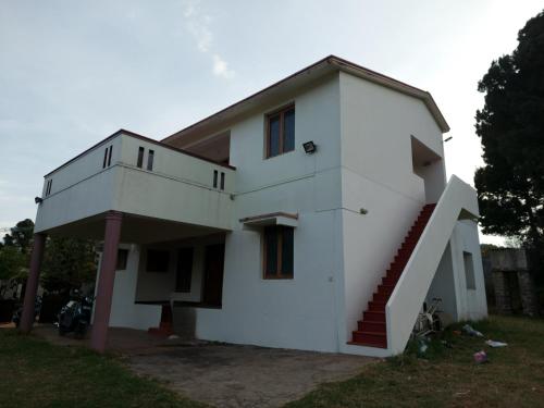 caron niron two bedroom villa