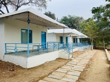 kumbhal van resort unit of chandraprabha