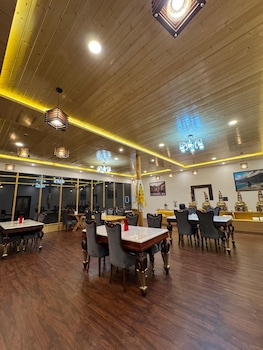 de reeva resort pangong