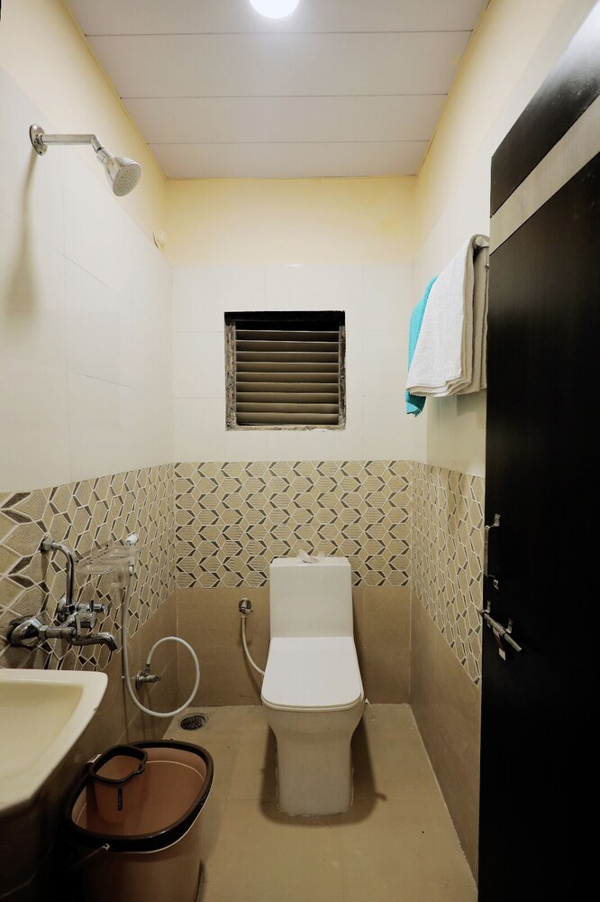 jai ambe hotel