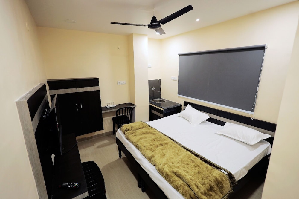 jai ambe hotel