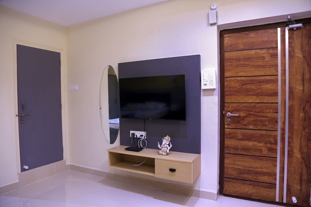 srinivasam studio flat