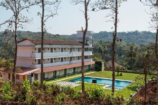 hotel holiday village