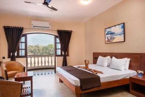 hotel holiday village