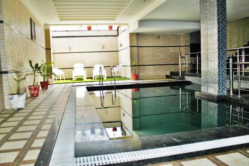 raj vilas agra near taj mahal