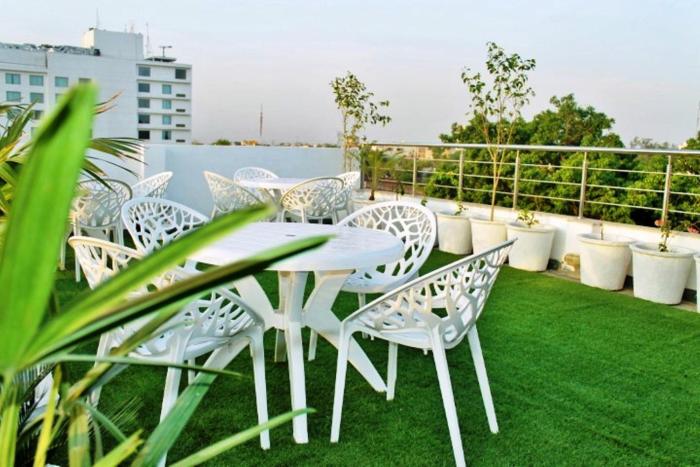 raj vilas agra near taj mahal